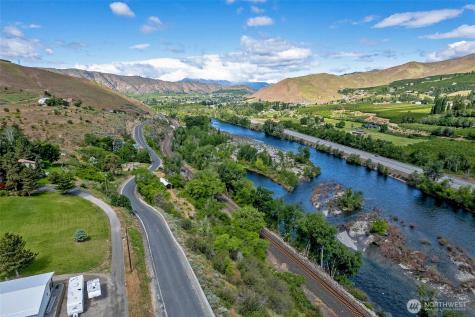 2080 Sleepy Hollow Road Wenatchee WA 98801