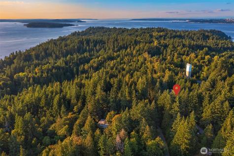 107 133rd Street SW Vashon WA 98070