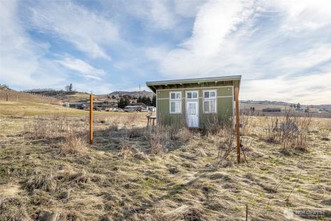 127 Hurley Lane Manson WA 98831