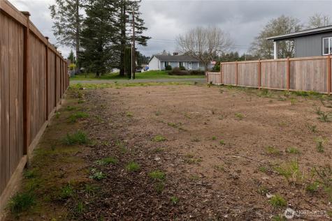 606 N 2nd Street Westport WA 98595