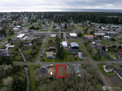 606 N 2nd Street Westport WA 98595
