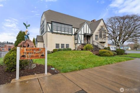 14 Bradford Street Raymond WA 98577