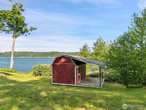 10509 SE Vashon Vista Drive Port Orchard WA 98367