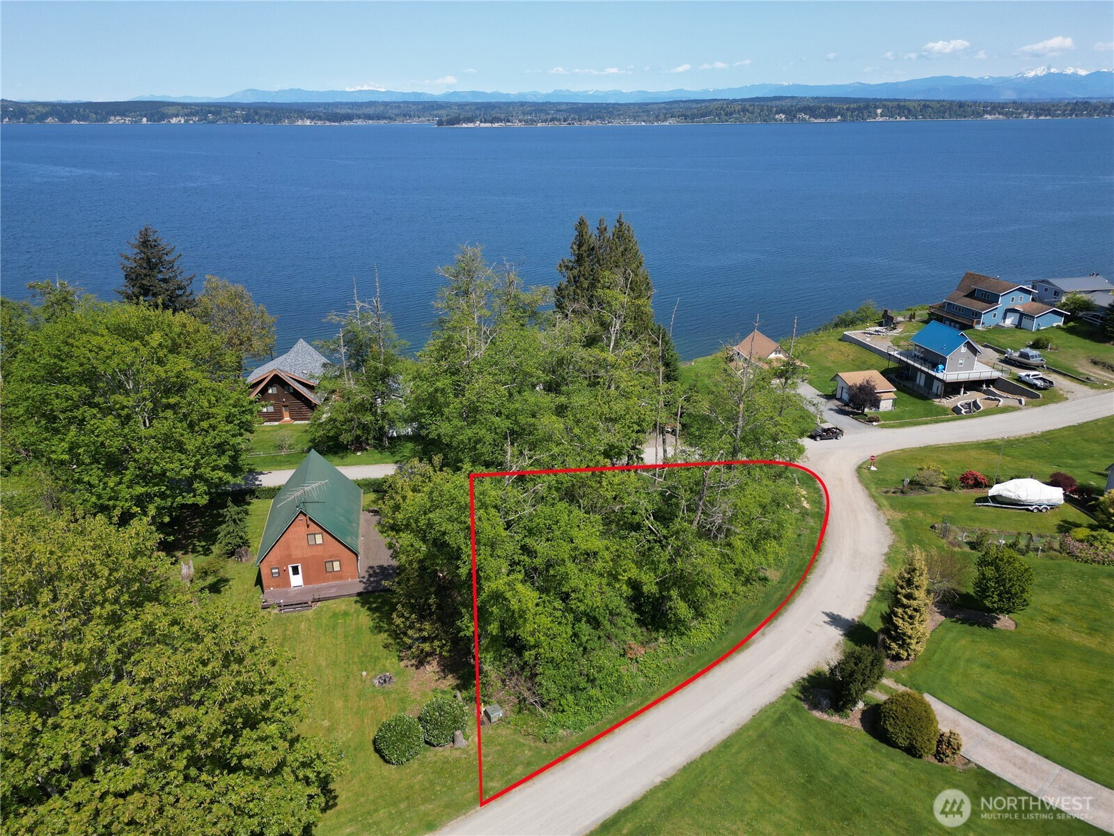 54 Saratoga Drive Hat Island WA 98206