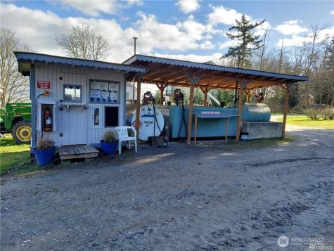 54 Saratoga Drive Hat Island WA 98206