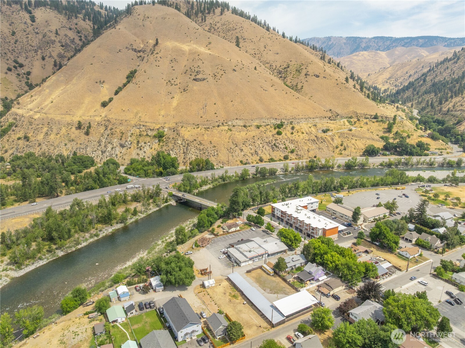 106 W Pleasant Avenue Cashmere WA 98815