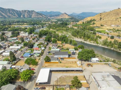 106 W Pleasant Avenue Cashmere WA 98815