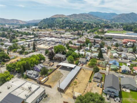 106 W Pleasant Avenue Cashmere WA 98815