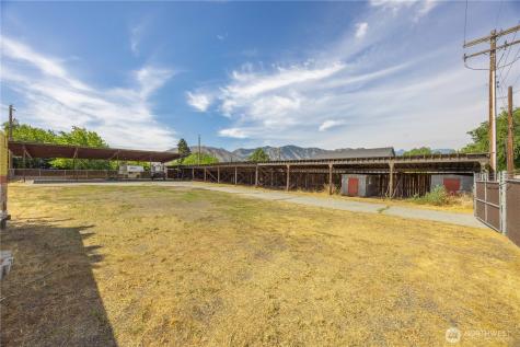 106 W Pleasant Avenue Cashmere WA 98815
