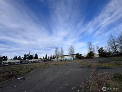 9825 Pacific Avenue S Tacoma WA 98444