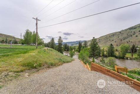 11 Ross Road Twisp WA 98856