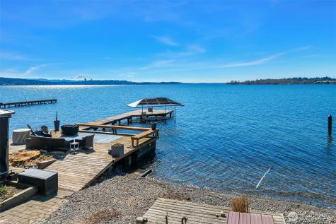 7615 NE Champagne Point Place Kirkland WA 98034