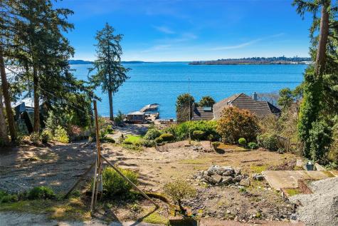 7615 NE Champagne Point Place Kirkland WA 98034