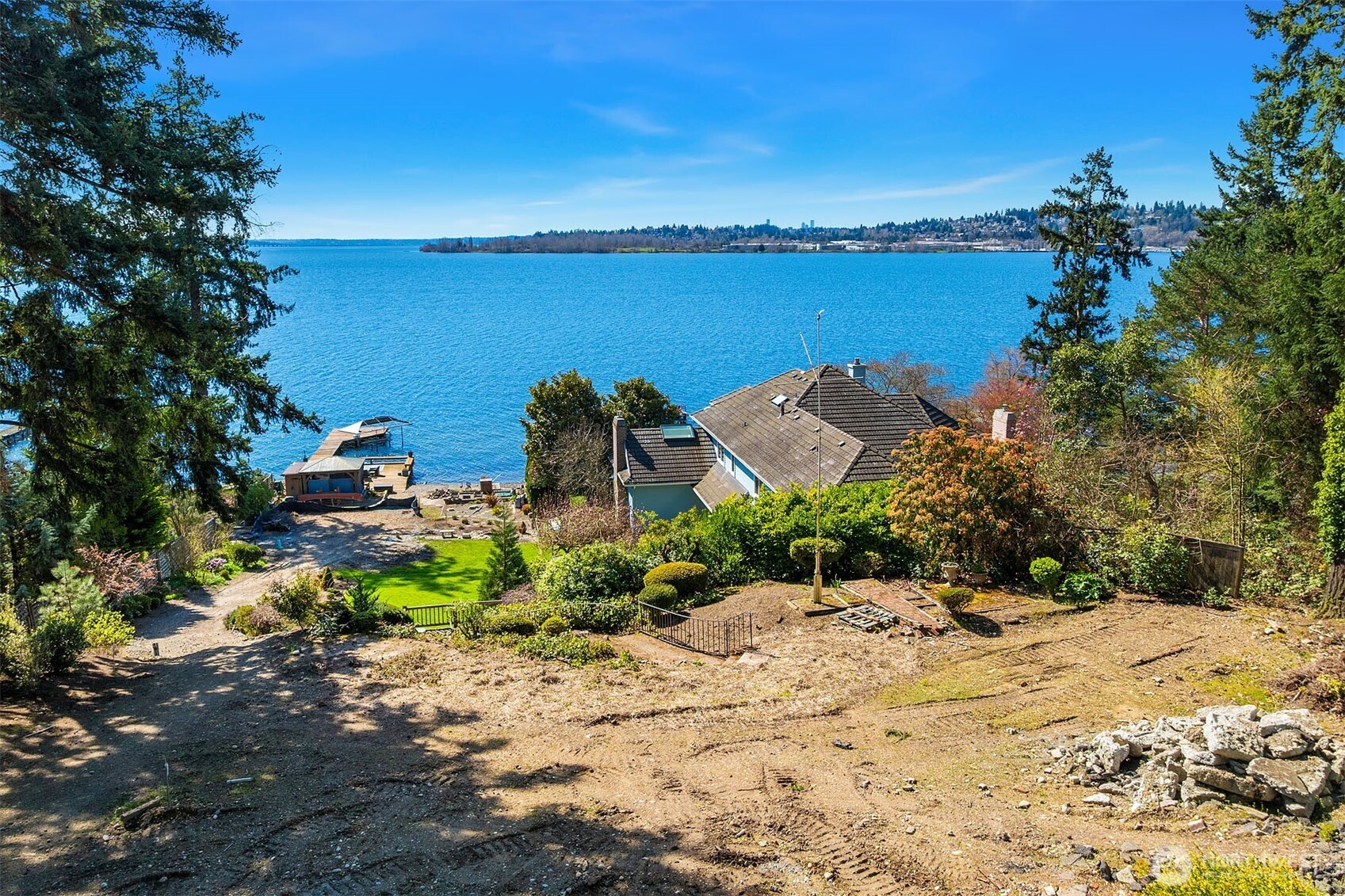 7615 NE Champagne Point Place Kirkland WA 98034