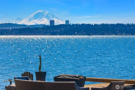 7615 NE Champagne Point Place Kirkland WA 98034