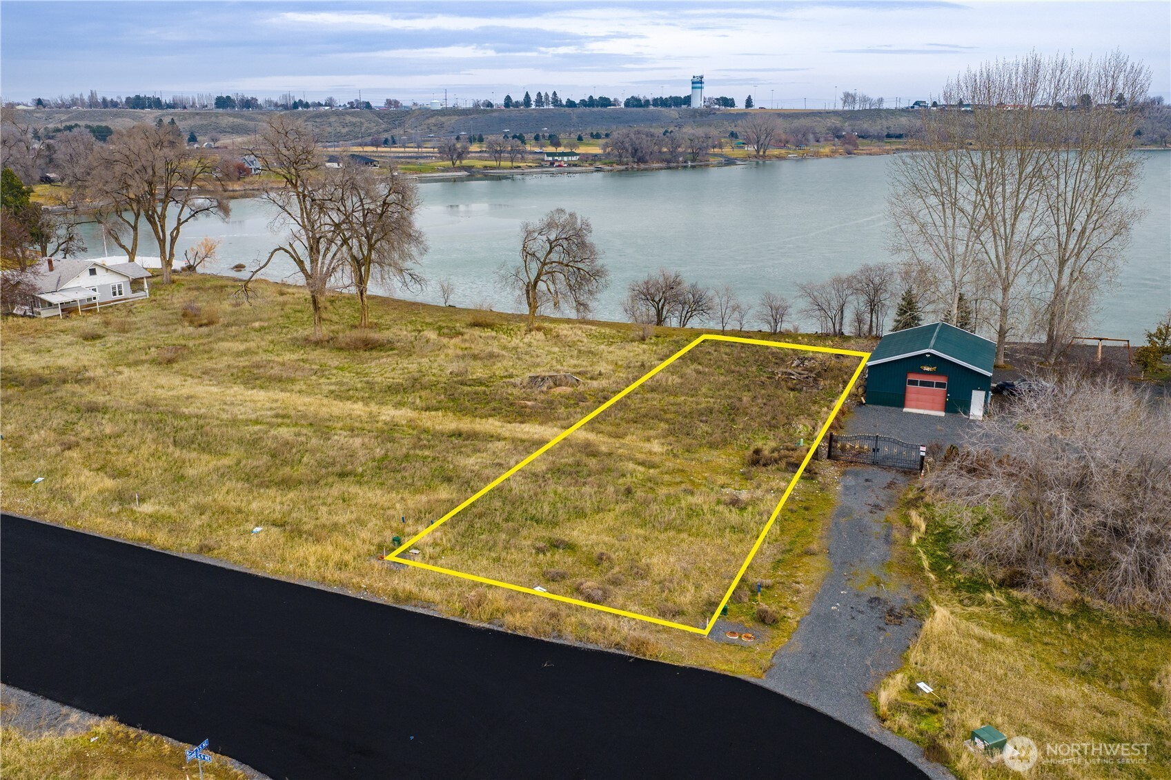 15 Valley Road NE Moses Lake WA 98837