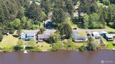 743 Copalis Avenue NE Ocean Shores WA 98569