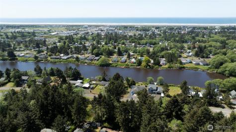743 Copalis Avenue NE Ocean Shores WA 98569