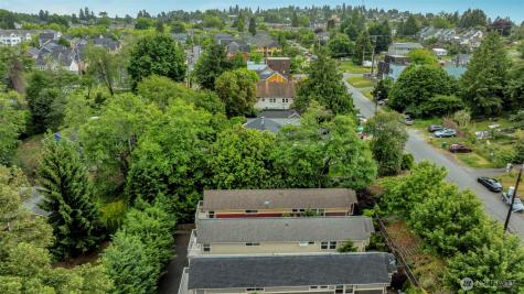 5630 32nd Avenue SW Seattle WA 98126