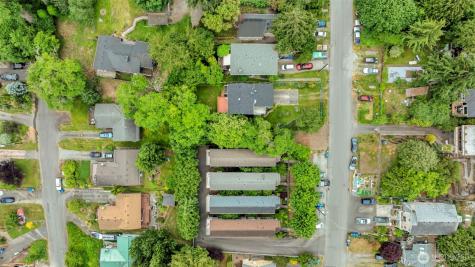 5630 32nd Avenue SW Seattle WA 98126