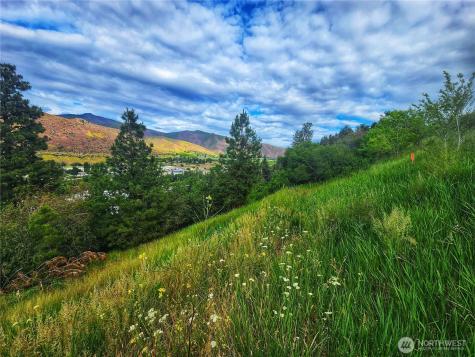 309 Kennedy Road Cashmere WA 98815