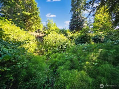 4985 Bakerview Road Oak Harbor WA 98277