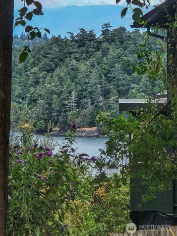 4985 Bakerview Road Oak Harbor WA 98277