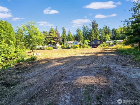 4985 Bakerview Road Oak Harbor WA 98277