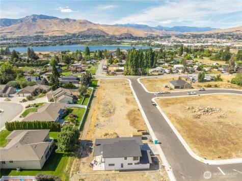 116 Chadwick (Lot 8) Street NW East Wenatchee WA 98802