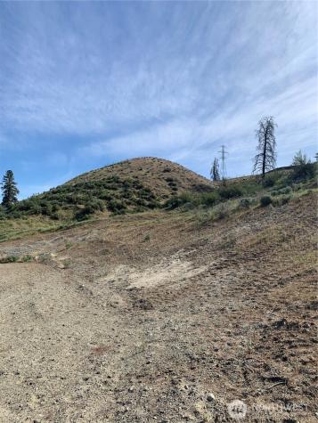 114 Crumbacher Road Tonasket WA 98855