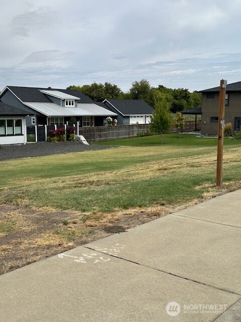 293 Arabica Road Walla Walla WA 99362