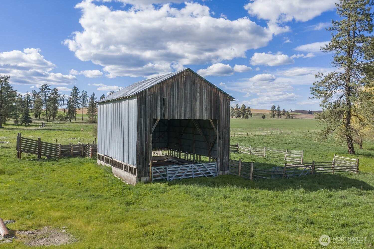 32312 North Pine Creek Road S Spangle WA 99031