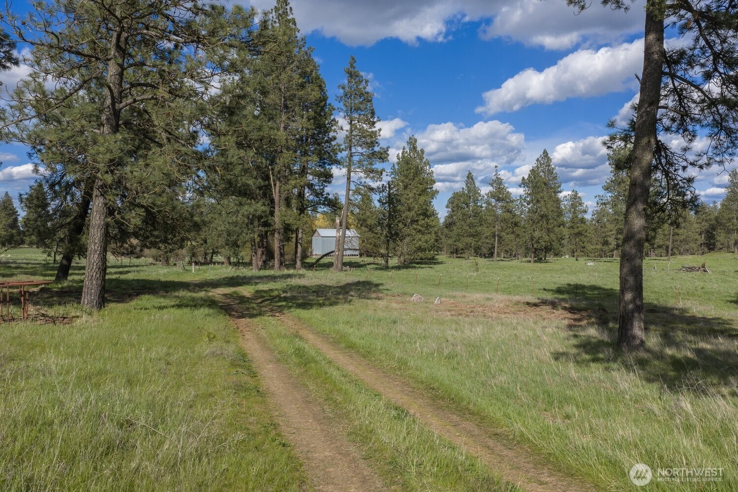 32312 North Pine Creek Road S Spangle WA 99031
