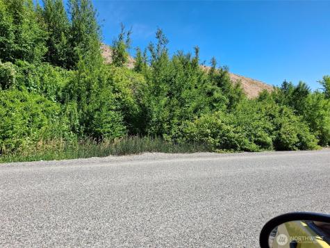 1299 Old Highway 97 Malott WA 98829