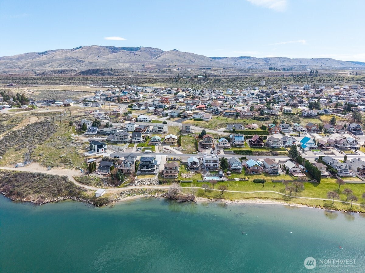 460 Lakefront Drive Orondo WA 98843
