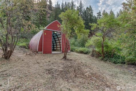 8979 Olalla Canyon Road Cashmere WA 98815