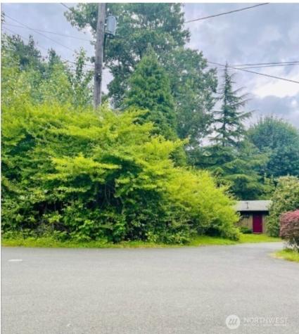 21031 33rd Place W Lynnwood WA 98036