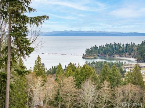 999 Cresent Bay Lane Port Angeles WA 98363