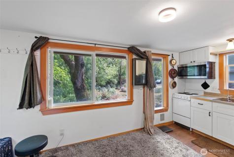 623 208th Avenue NW Lakebay WA 98349