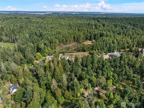 623 208th Avenue NW Lakebay WA 98349