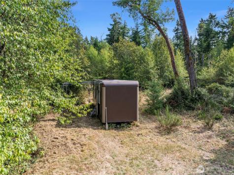623 208th Avenue NW Lakebay WA 98349