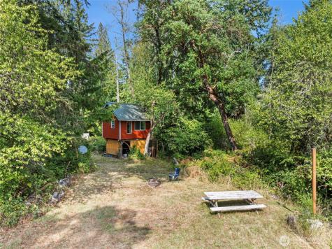 623 208th Avenue NW Lakebay WA 98349