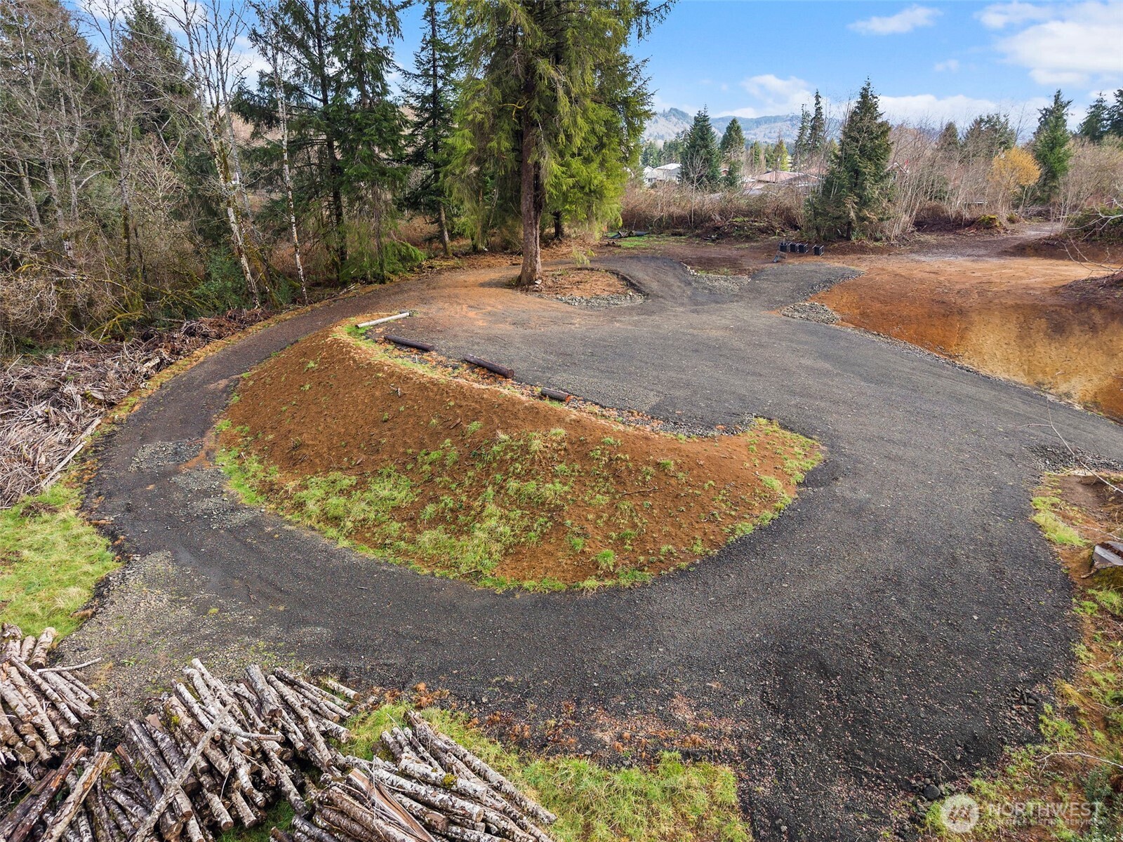 299 State Route 6 Raymond WA 98577