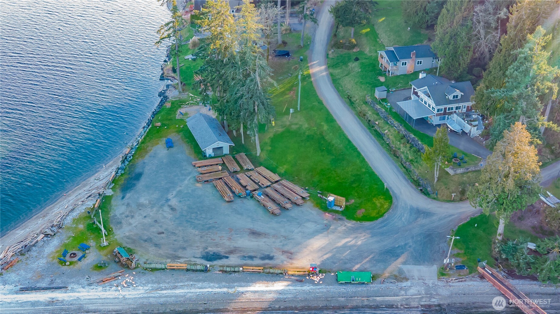 826 E Herron Blvd NW Lakebay WA 98349
