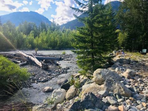 35 Emerson Road Mazama WA 98833