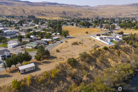 1921 Columbia Boulevard Bridgeport WA 98813