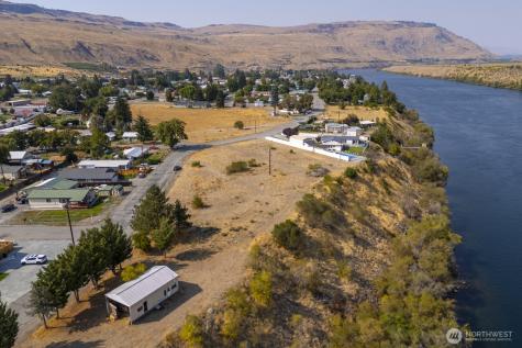 1921 Columbia Boulevard Bridgeport WA 98813