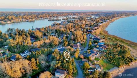 733 Peninsula Court Ocean Shores WA 98569