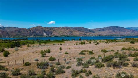 45 Thorndike Loop Road Oroville WA 98844