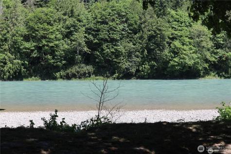 41707 North Shore Lane Concrete WA 98237